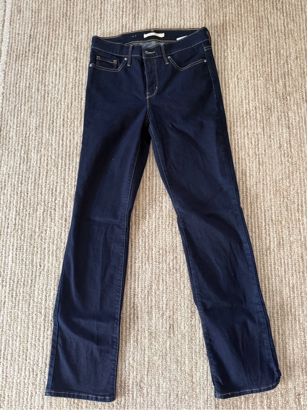 Levi's Women’s 314 Shaping Straight Jeans